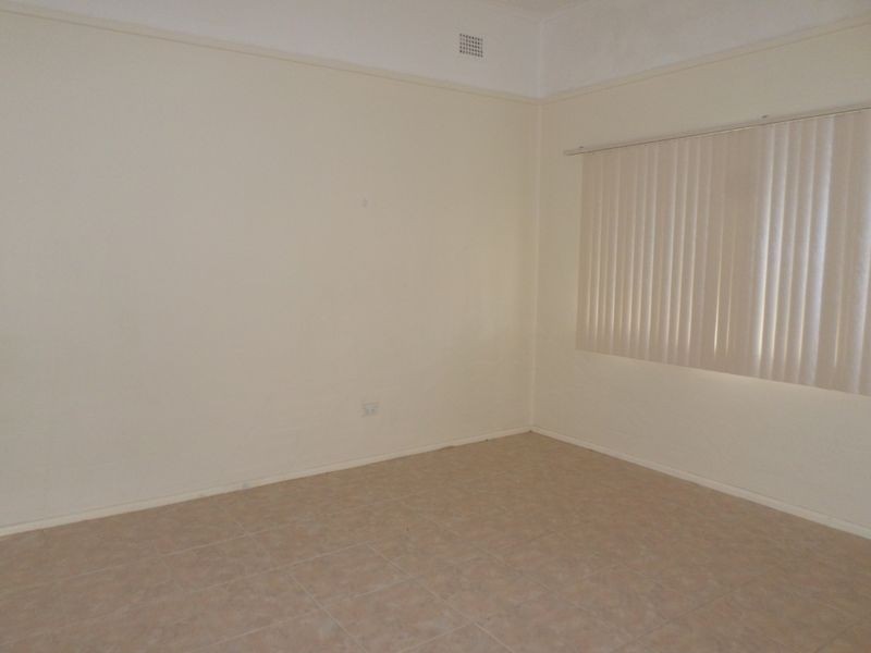 Fairfield East NSW 2165