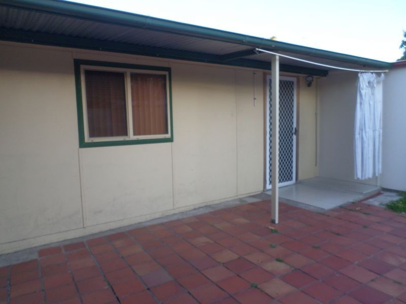 Fairfield West NSW 2165