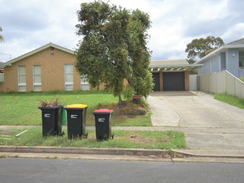 8 Derby Crescent, Chipping Norton NSW 2170