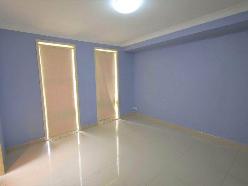 8 Derby Crescent, Chipping Norton NSW 2170