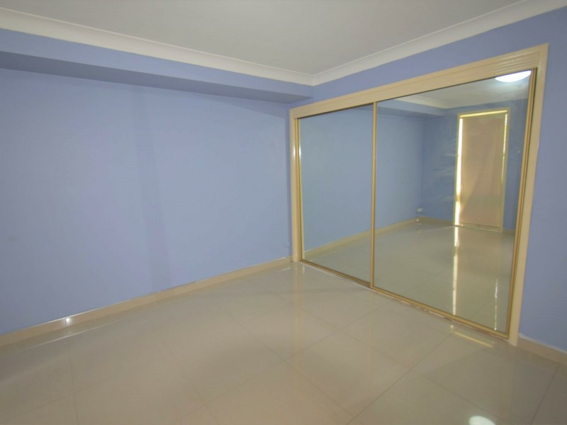 8 Derby Crescent, Chipping Norton NSW 2170