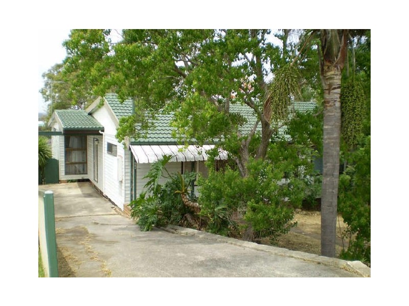 28 Oliphant Street, Casula NSW 2170