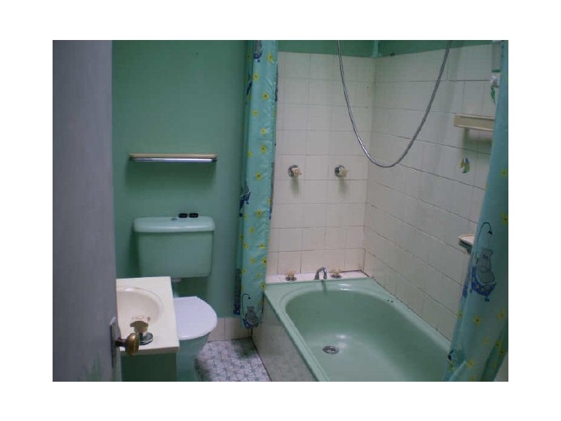 28 Oliphant Street, Casula NSW 2170