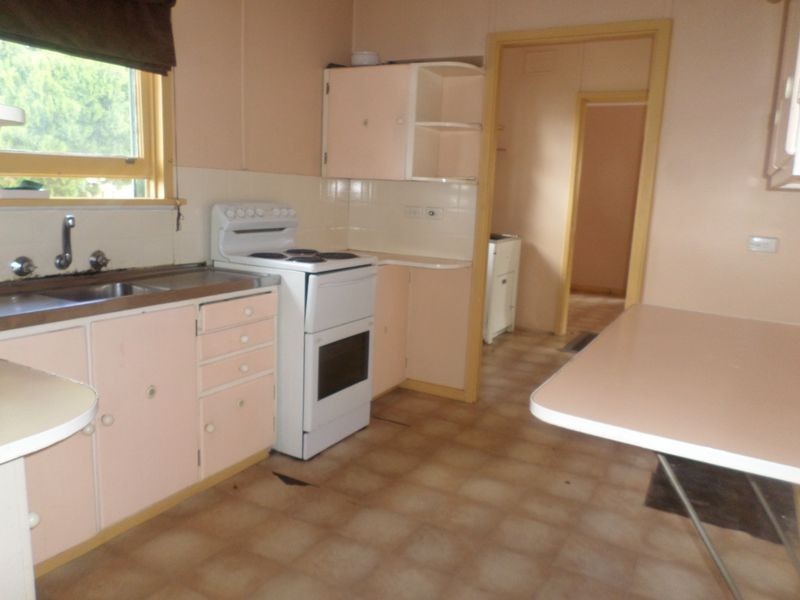 26 Grainger Ave, Mount Pritchard NSW 2170