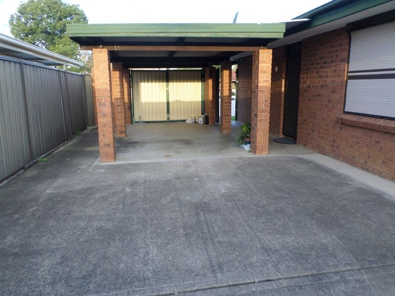 4 Ashgrove Street, St Johns Park NSW 2176