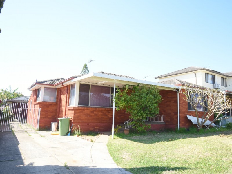 16 Hamersley Street, Fairfield West NSW 2165