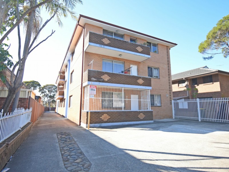 8/12 Hill Street, Cabramatta NSW 2166