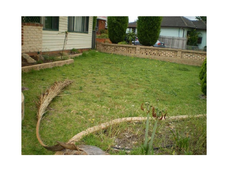 2 Canva Street, Canley Vale NSW 2166