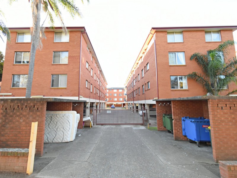 1/89 Hughes Street, Cabramatta NSW 2166