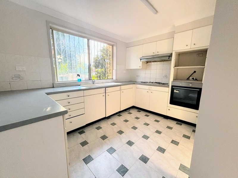 2A Claremont Avenue, Canley Heights NSW 2166