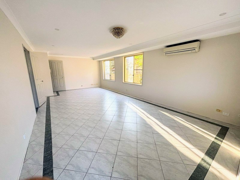 2A Claremont Avenue, Canley Heights NSW 2166