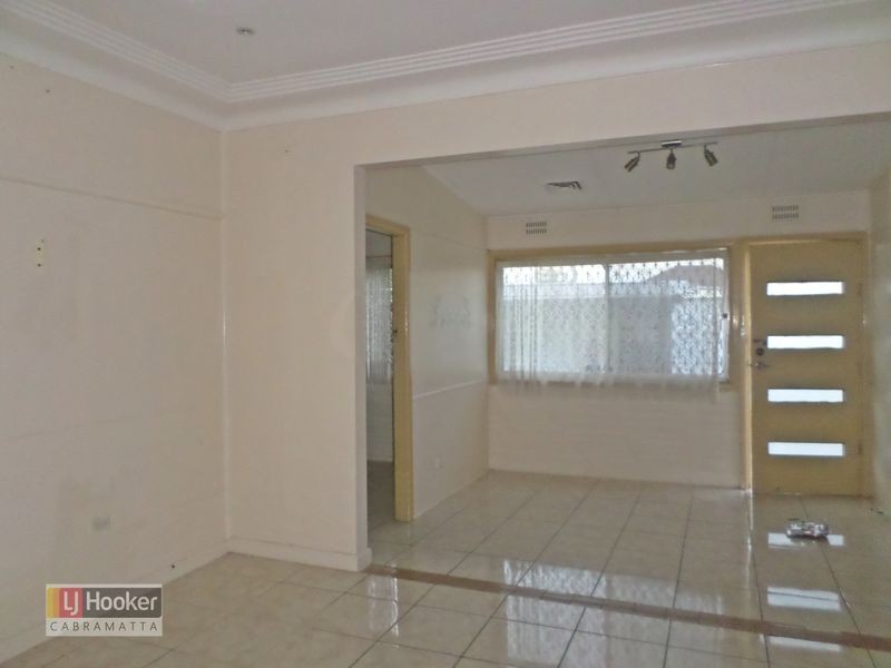 37 KIORA ST, Canley Vale NSW 2166