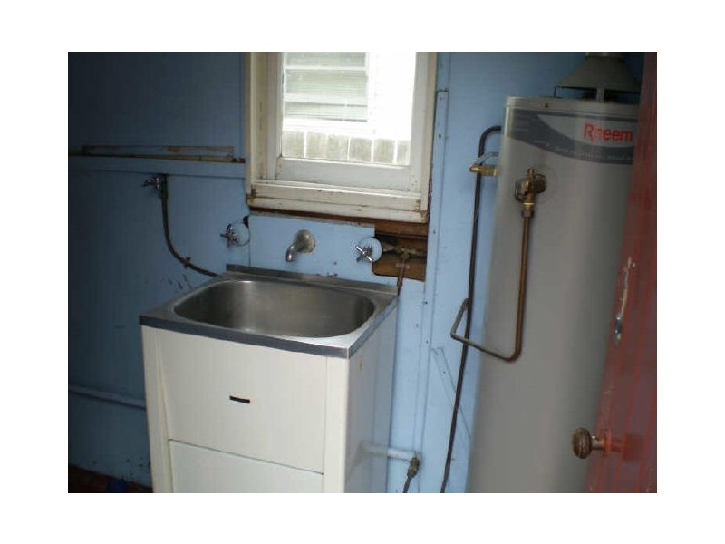 9 Smiths Avenue, Cabramatta NSW 2166