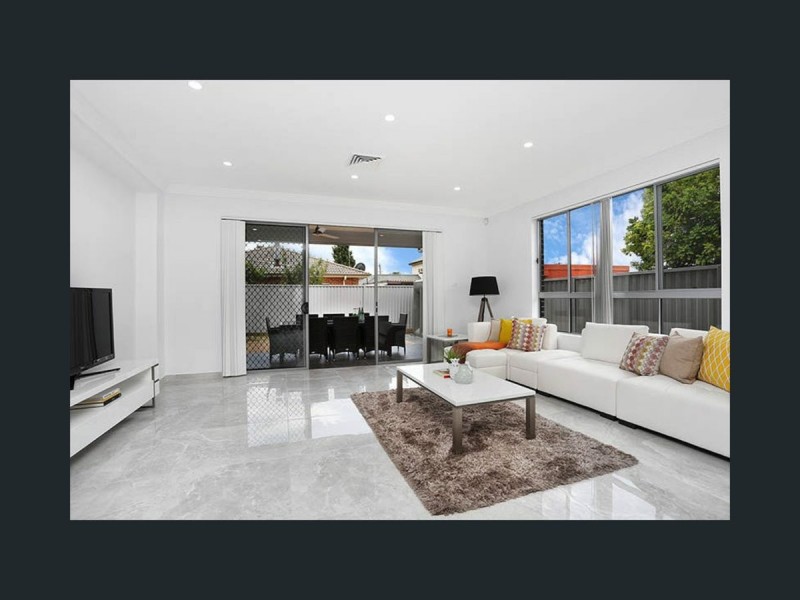 10a Rosina Street, Fairfield West NSW 2165