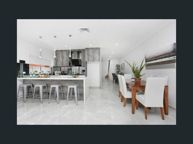 10a Rosina Street, Fairfield West NSW 2165