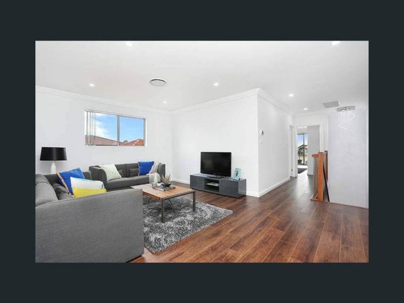 10a Rosina Street, Fairfield West NSW 2165