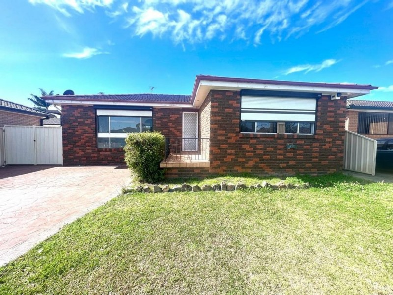 98 SWEETHAVEN RD, Greenfield Park NSW 2176