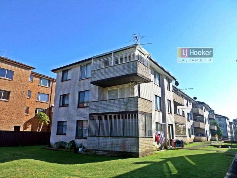 35/76 MCBURNEY RD, Cabramatta NSW 2166