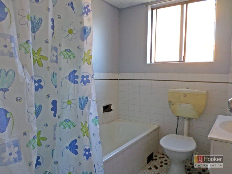 35/76 MCBURNEY RD, Cabramatta NSW 2166