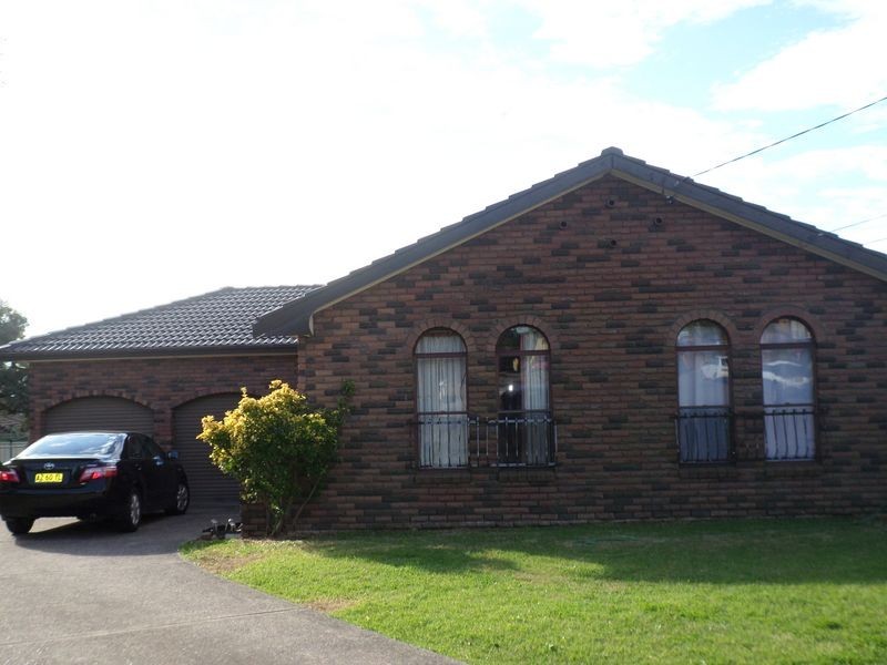 5 TOPLICA PLACE, Canley Heights NSW 2166