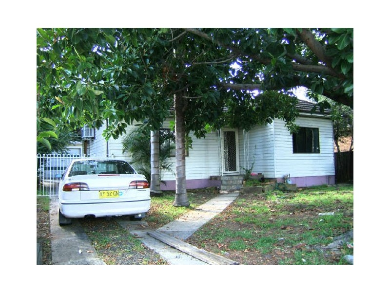 Fairfield East NSW 2165