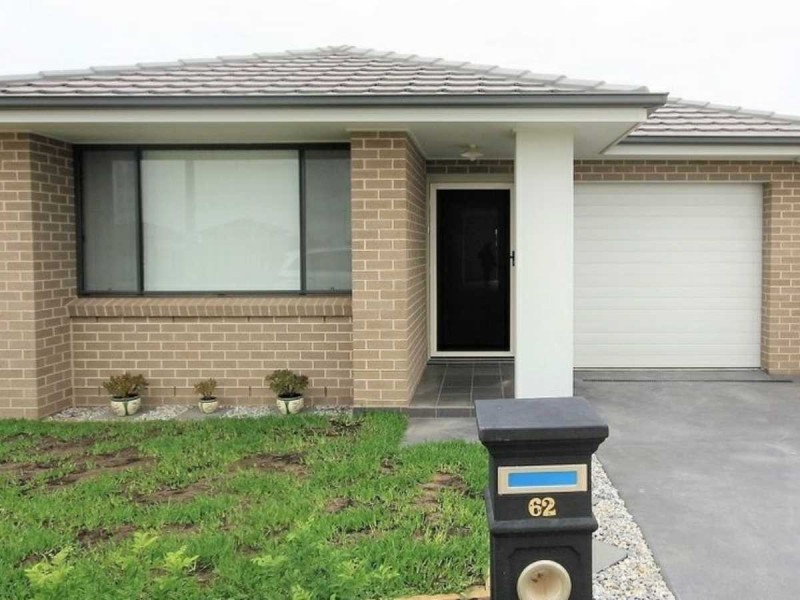 62 Civic Way, Oran Park NSW 2570