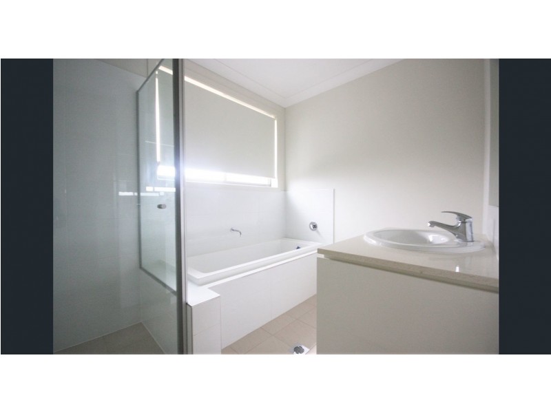 62 Civic Way, Oran Park NSW 2570