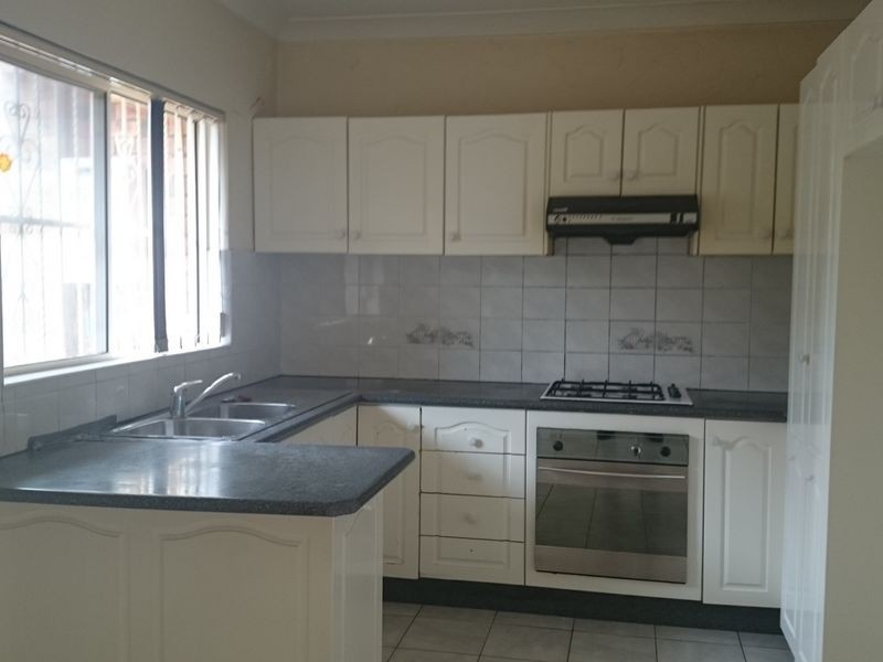 1/7 GILBERT STREET, Cabramatta NSW 2166