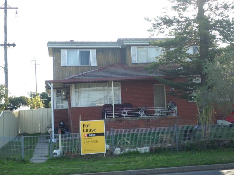 2 JULIANNE PLACE, Canley Heights NSW 2166