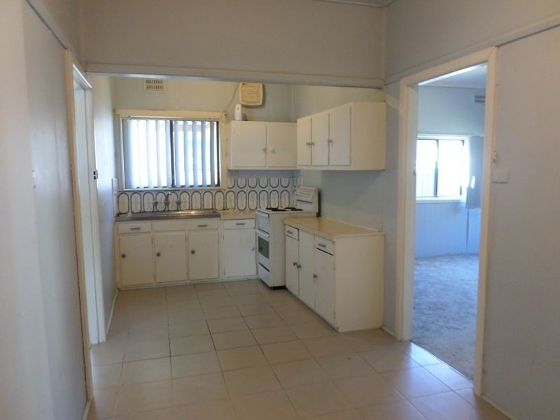 80 BRENAN STREET, Smithfield NSW 2164