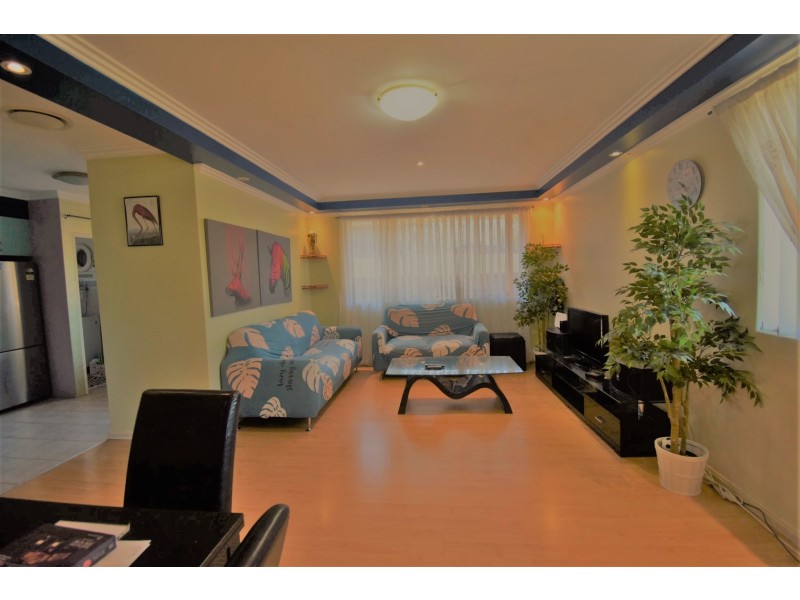 18/168 Sandal Crescent, Carramar NSW 2163