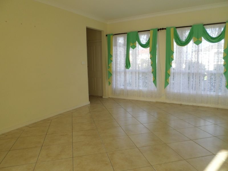 16 Tolland Street, Prestons NSW 2170