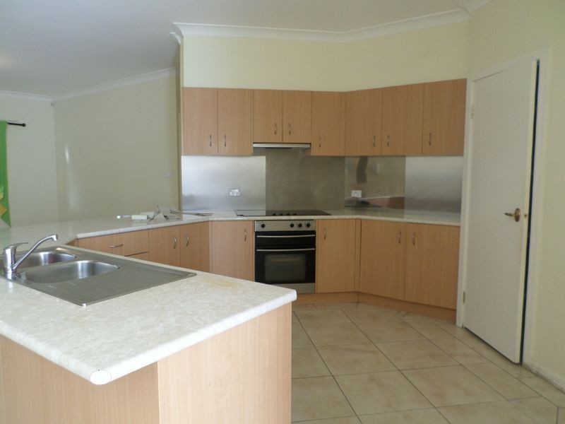 16 Tolland Street, Prestons NSW 2170