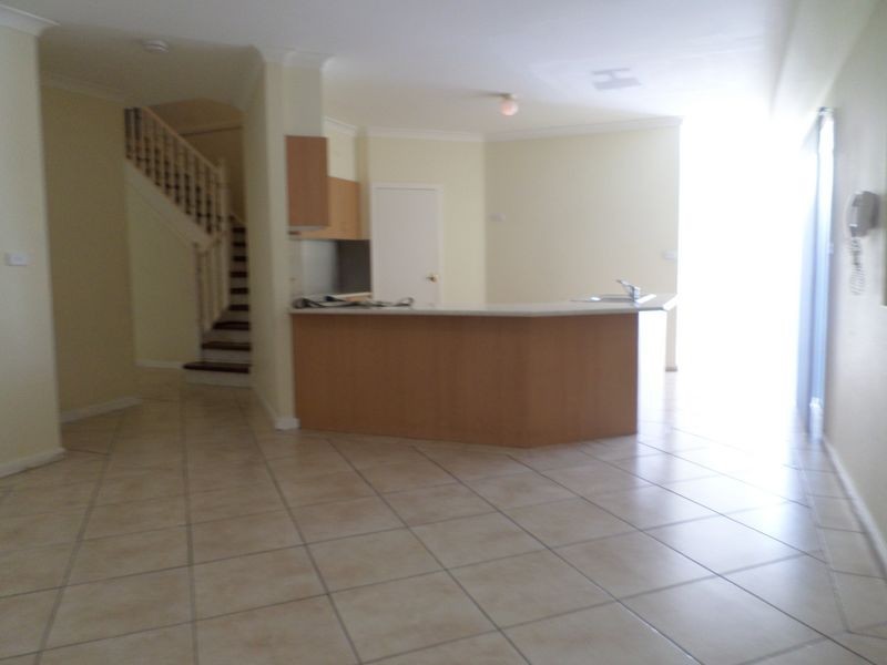 16 Tolland Street, Prestons NSW 2170