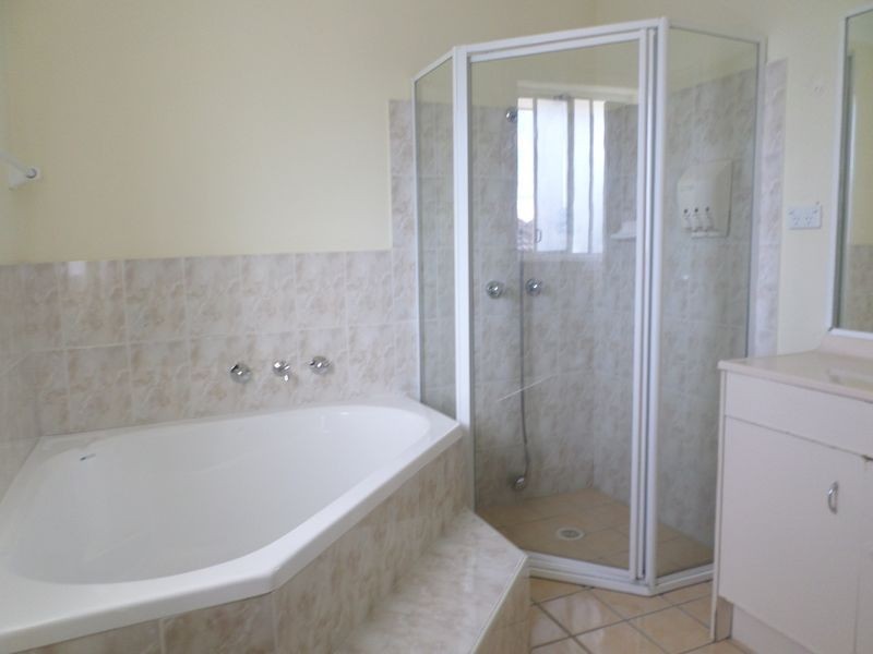 16 Tolland Street, Prestons NSW 2170