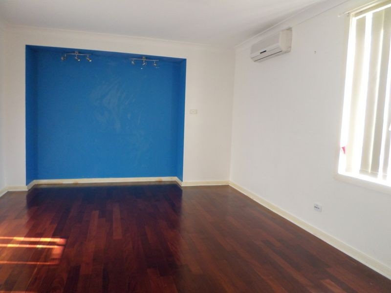 16 Tolland Street, Prestons NSW 2170