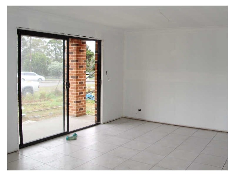 1/2 King Road, Ingleburn NSW 2565