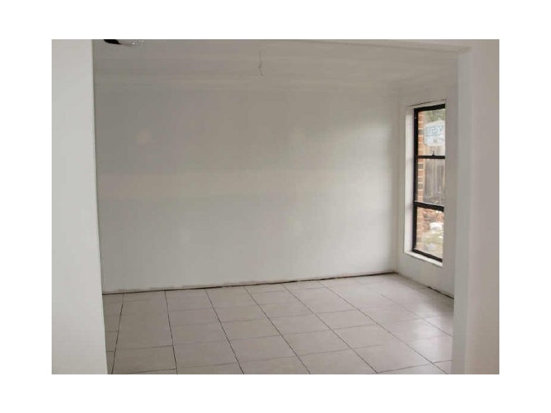 1/2 King Road, Ingleburn NSW 2565