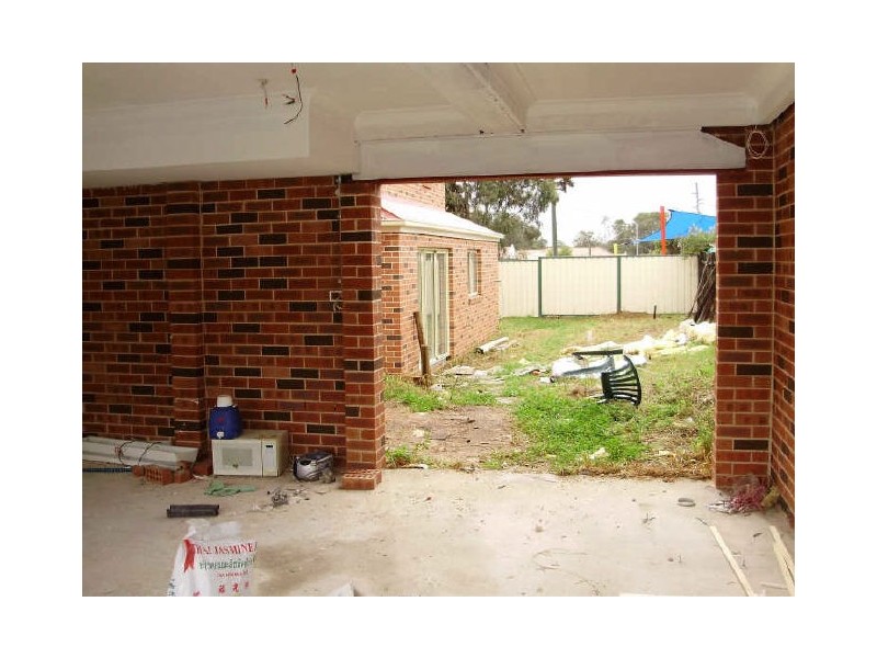 1/2 King Road, Ingleburn NSW 2565