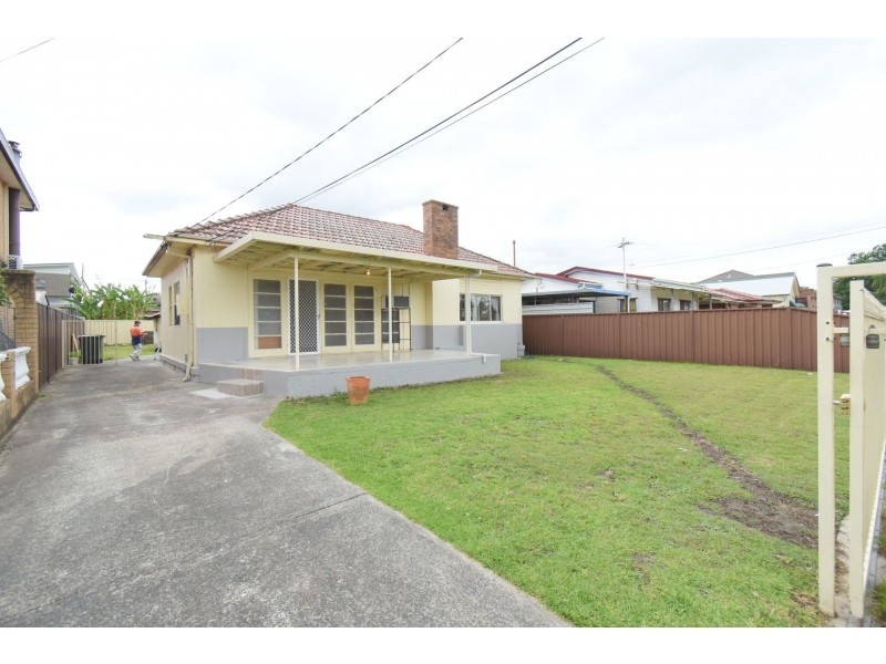 20 Stuart St, Canley Vale NSW 2166