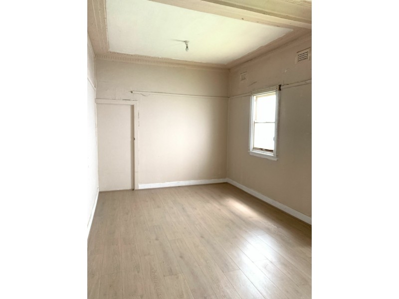 284 Fairfield Street, Fairfield NSW 2165