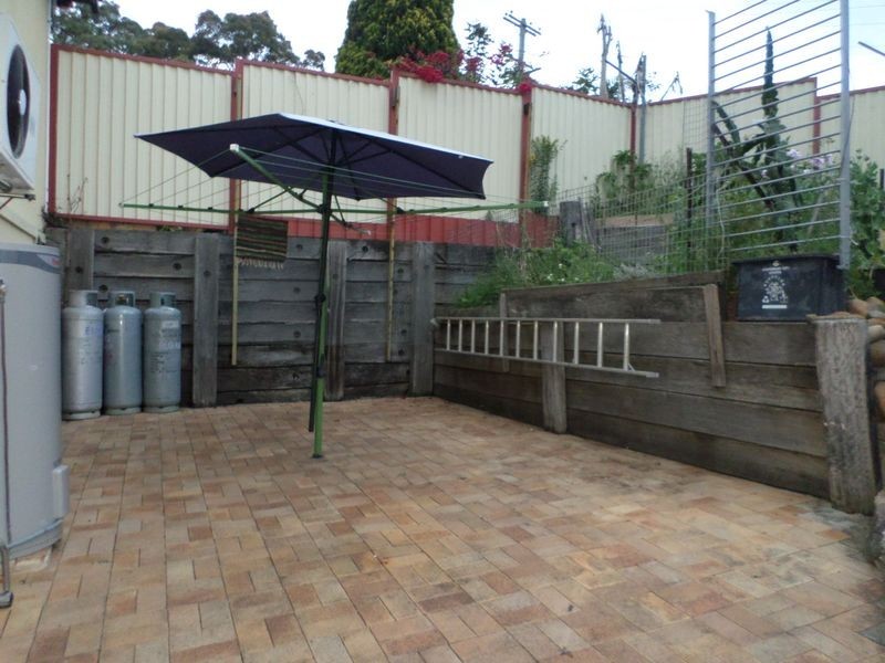 1 MOUNTAIN CRES, Mount Pritchard NSW 2170