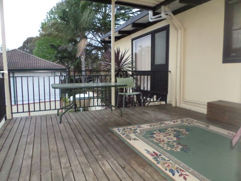 1 MOUNTAIN CRES, Mount Pritchard NSW 2170