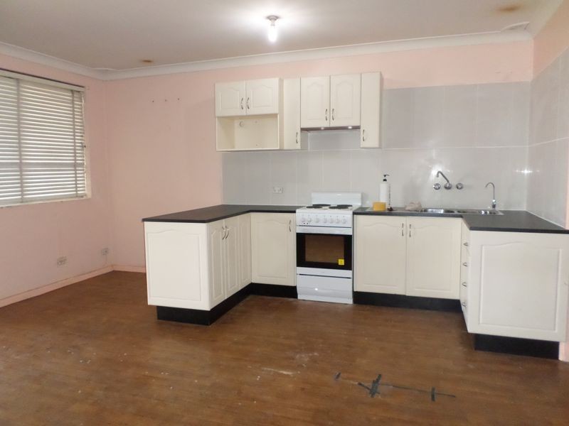 3/163 MEADOWS ROAD, Mount Pritchard NSW 2170