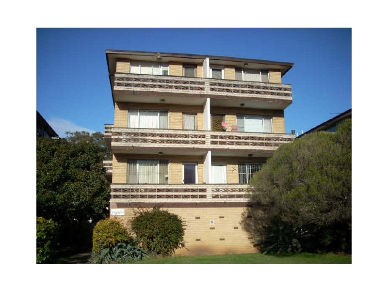 Fairfield NSW 2165