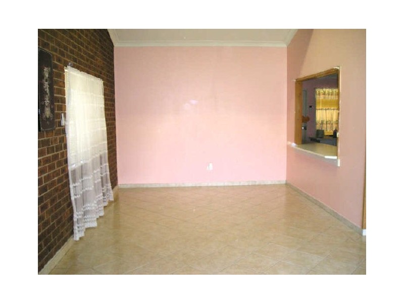 Greenfield Park NSW 2176