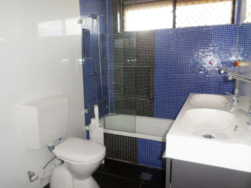 22 Fraser Road, Canley Vale NSW 2166