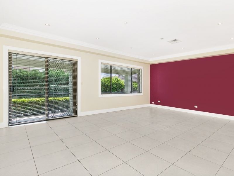 122 Camden Street, Fairfield Heights NSW 2165