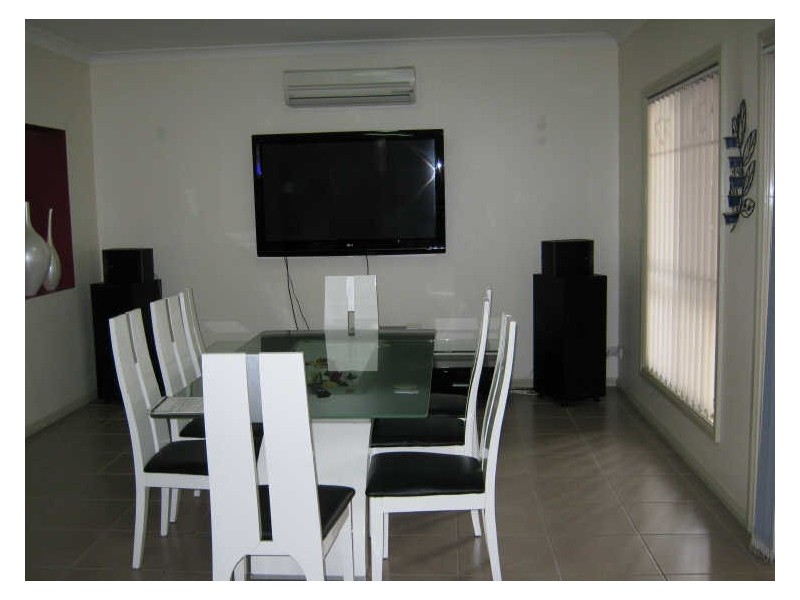 2B Morison Drive, Lurnea NSW 2170