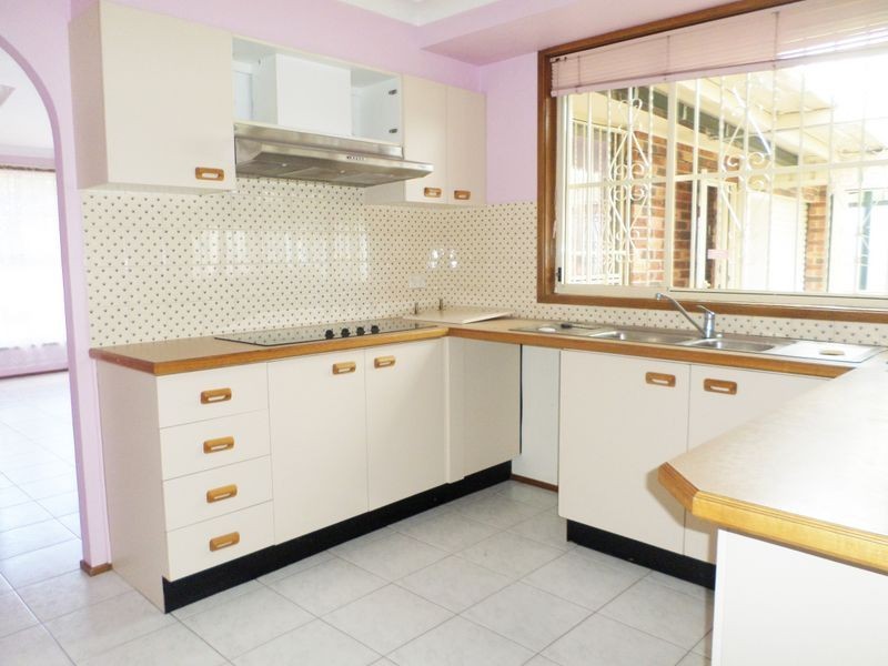 8 Crosio Place, Bonnyrigg NSW 2177